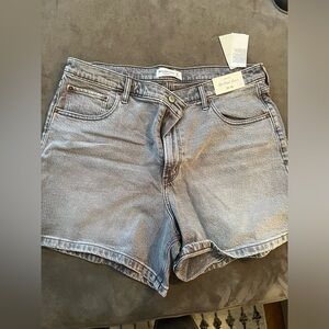 Abercrombie & Fitch Grey High Rise Dad Shorts